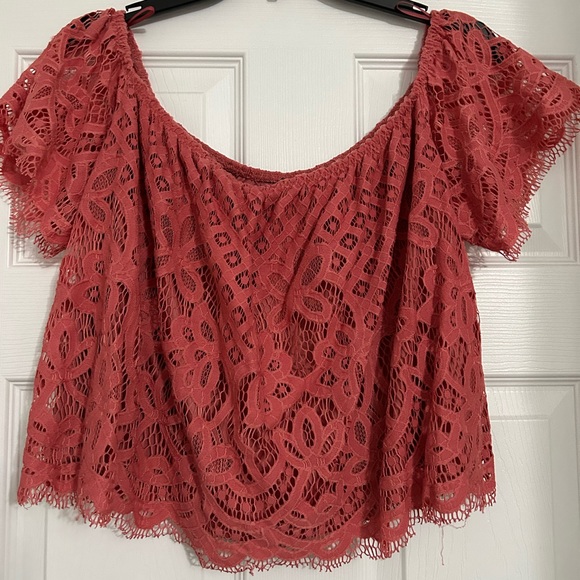 Large pink lace crop top - Picture 1 of 1